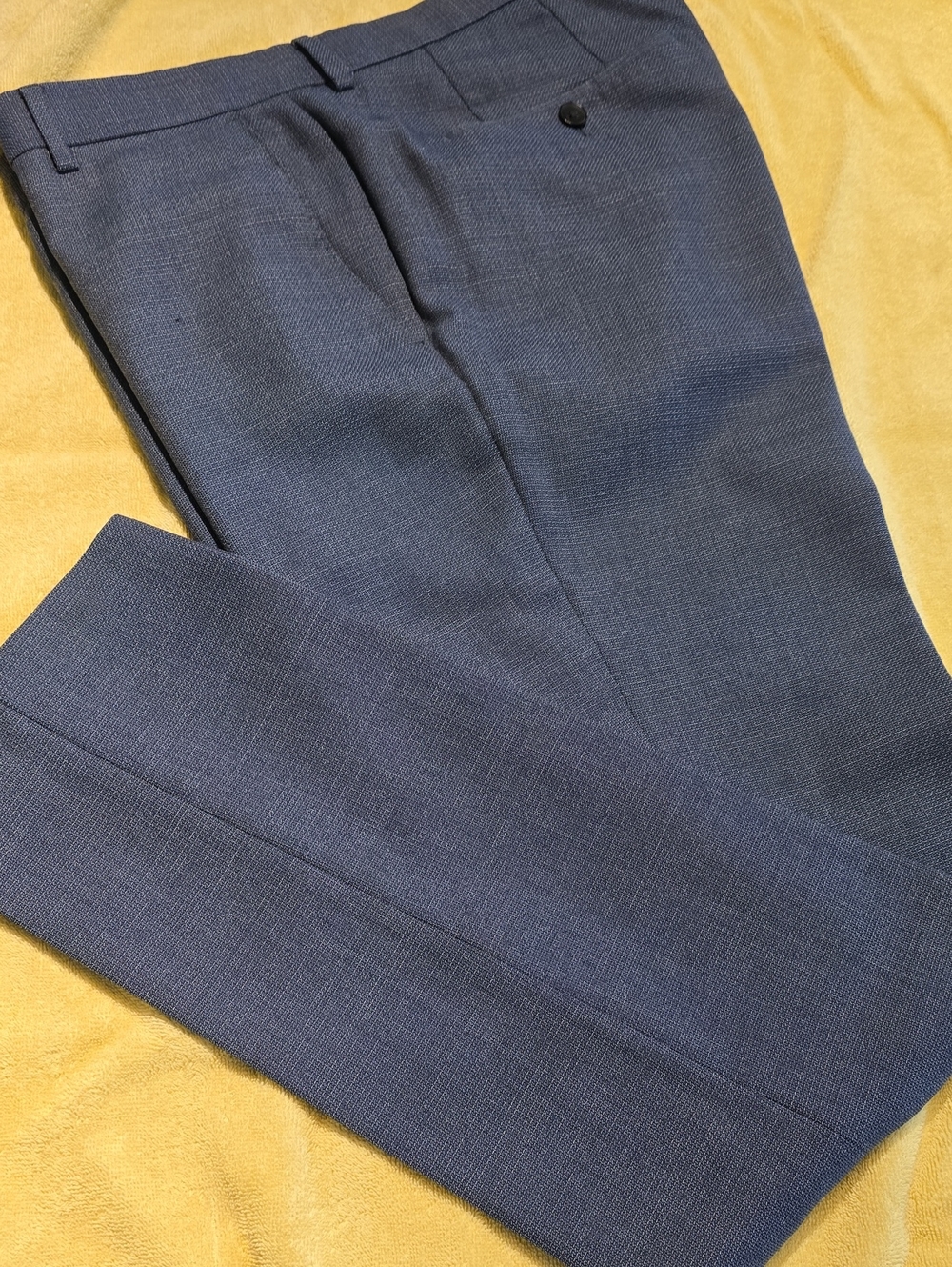 Hugo Boss Genius5 Mens Blue dress slacks.32X32 100% virgin wool Made in Germany